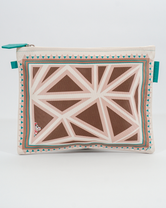 Papinee Legends Pouch Lion Leo front view