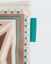 Papinee Legends pouch Lion Leo top corner close up