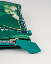 Papinee Legends Pouch Turtle Podo zipper close up