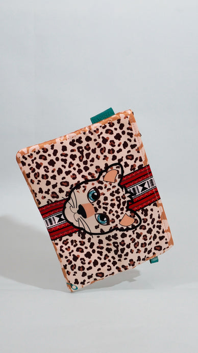 Leopard Prince Nimr, Riyadh, Saudi Arabia Magic Pouch